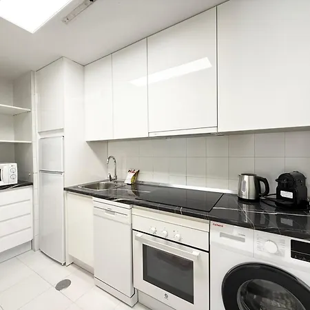 Del Mar Iv Center - Eaw Homes 马尔韦利亚